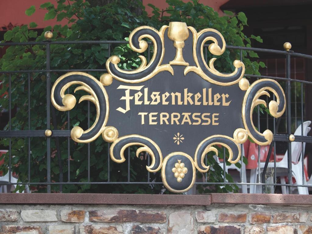 Hotel Felsenkeller Rüdesheim am Rhein Dış mekan fotoğraf